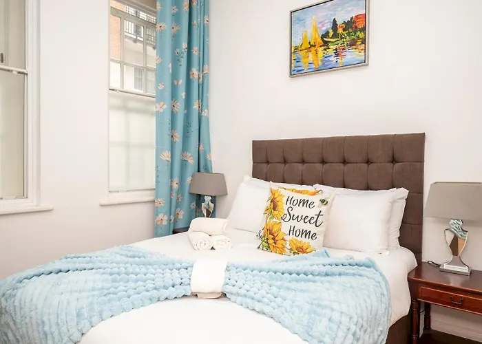 Pass The Keys Lovely 2Br Flat Near St Paul\'S Tube Station