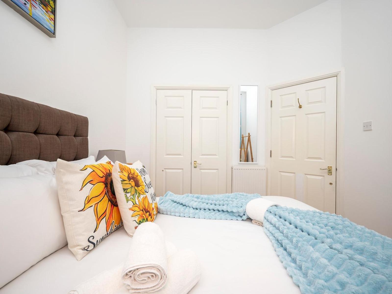 Pass The Keys Lovely 2br Flat Near St Paul's Tube Station *