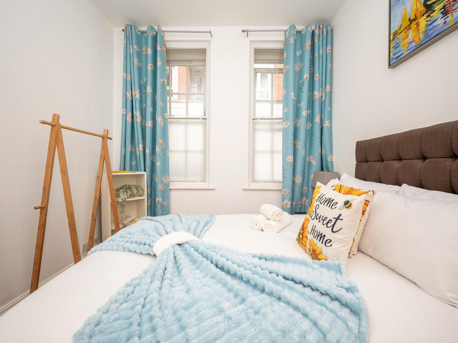 Pass The Keys Lovely 2br Flat Near St Paul's Tube Station Apartment *