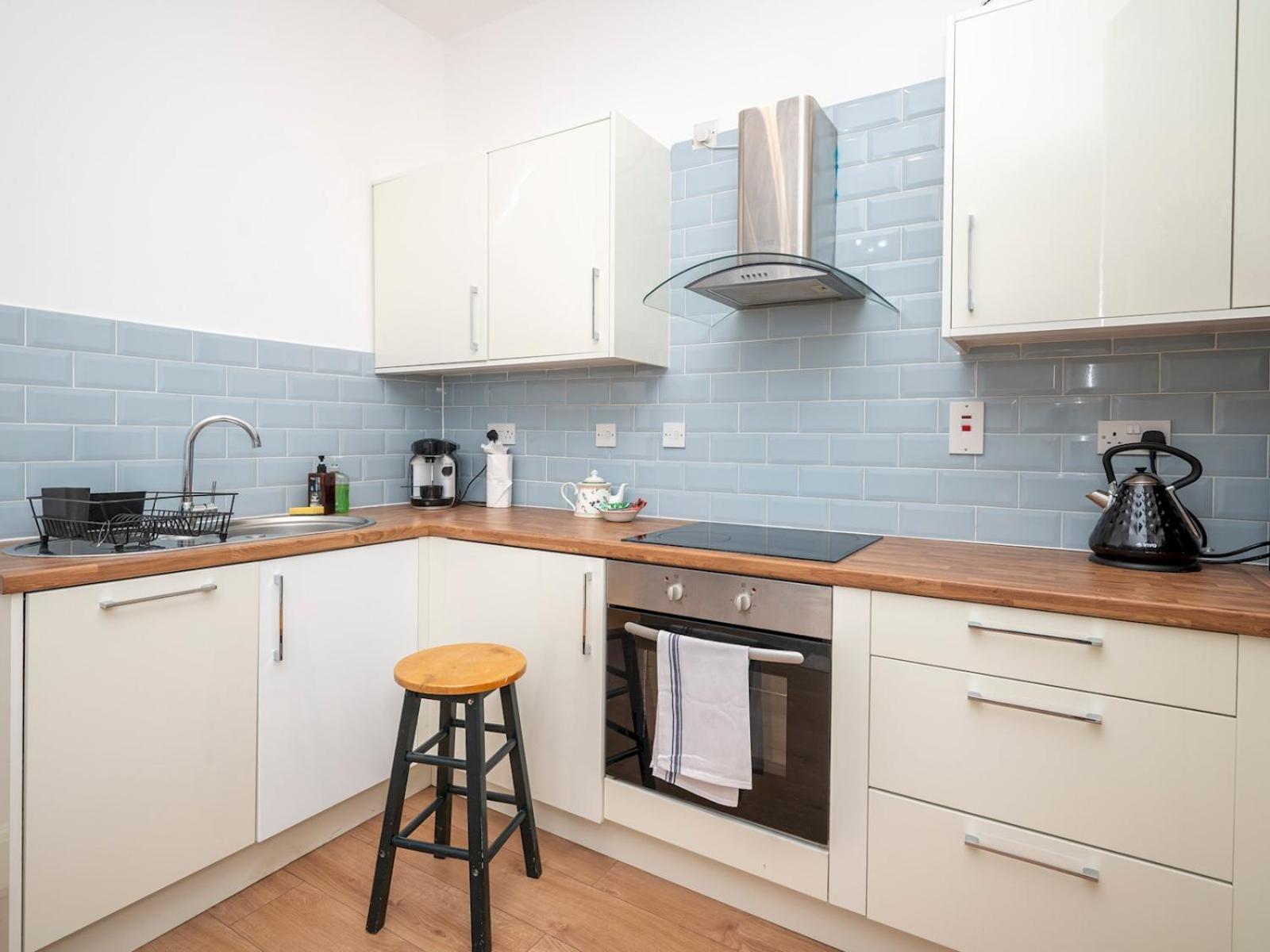 Pass The Keys Lovely 2br Flat Near St Paul's Tube Station