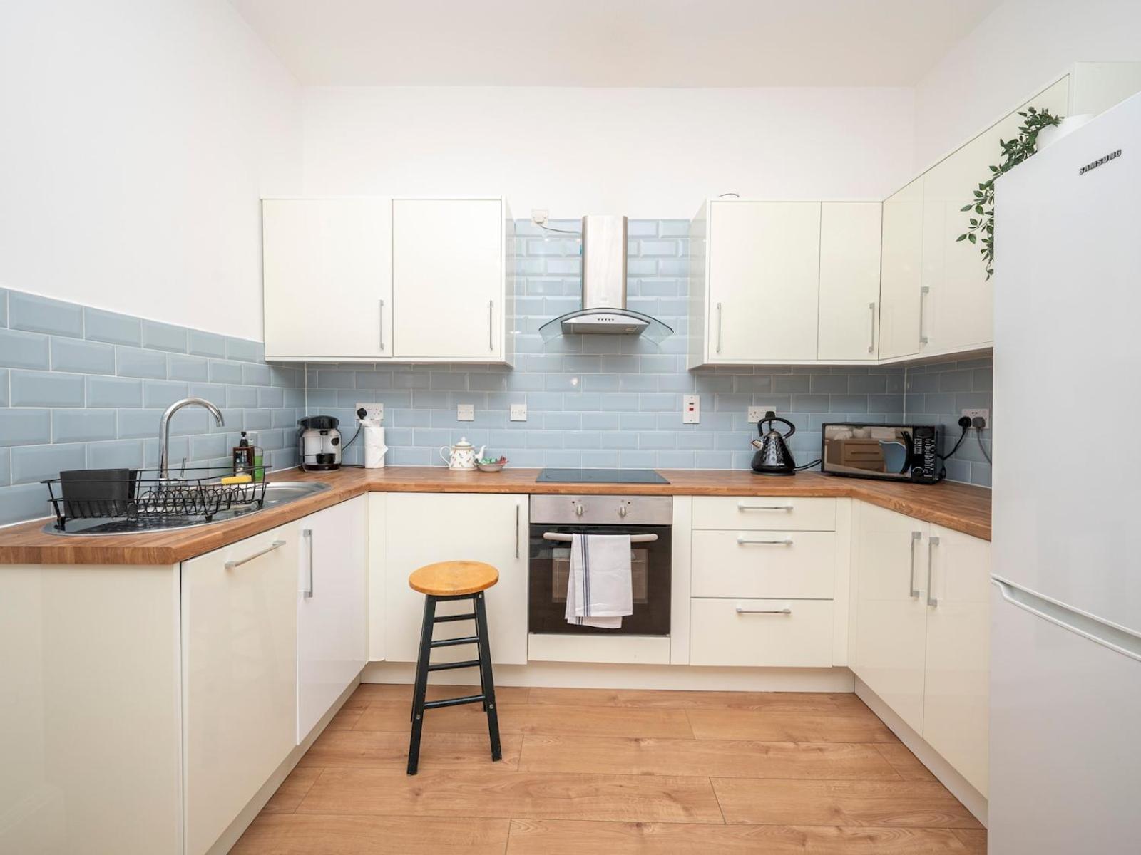 Pass The Keys Lovely 2br Flat Near St Paul's Tube Station London